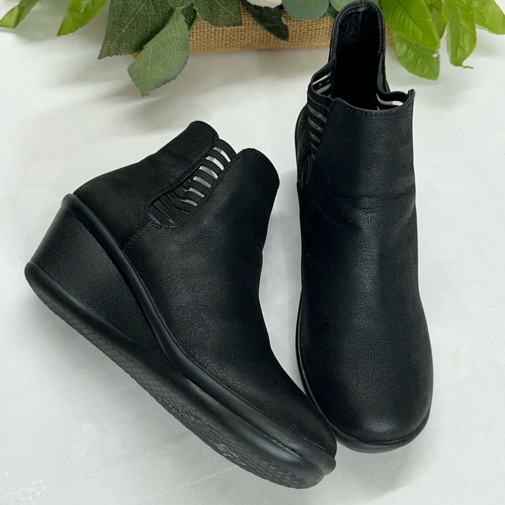 Black Women's Wedge Ankle Boots